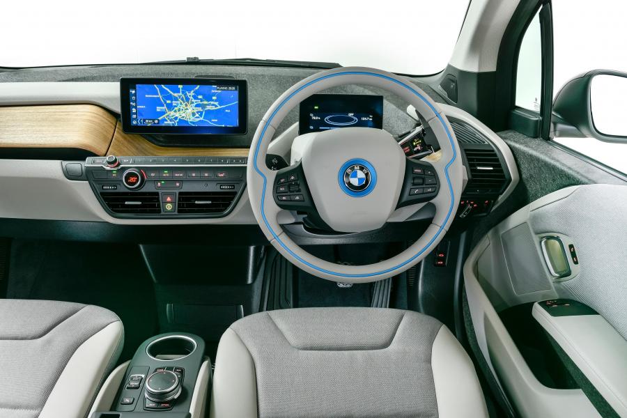 Торпедо BMW i3s (I01) 2019 года  (ZA) (фото 19 из 35)